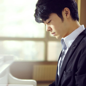 91少萝疯狂❌喷水自慰
